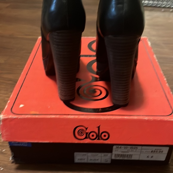 Brand new, never worn , tried on only chunky heel - Picture 2 of 6